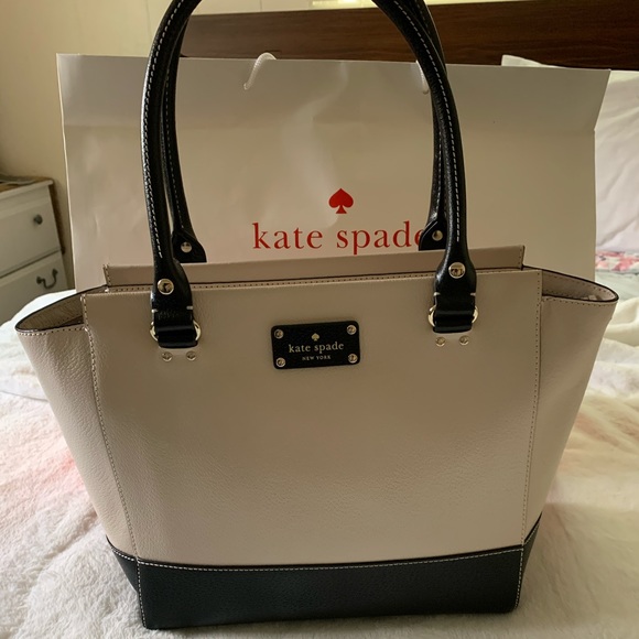 Purse - Picture 2 of 2